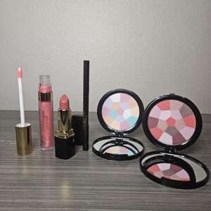 Signature Club A Kaleidoscope Kit NEW lip gloss, stick, liner, blush, powder.